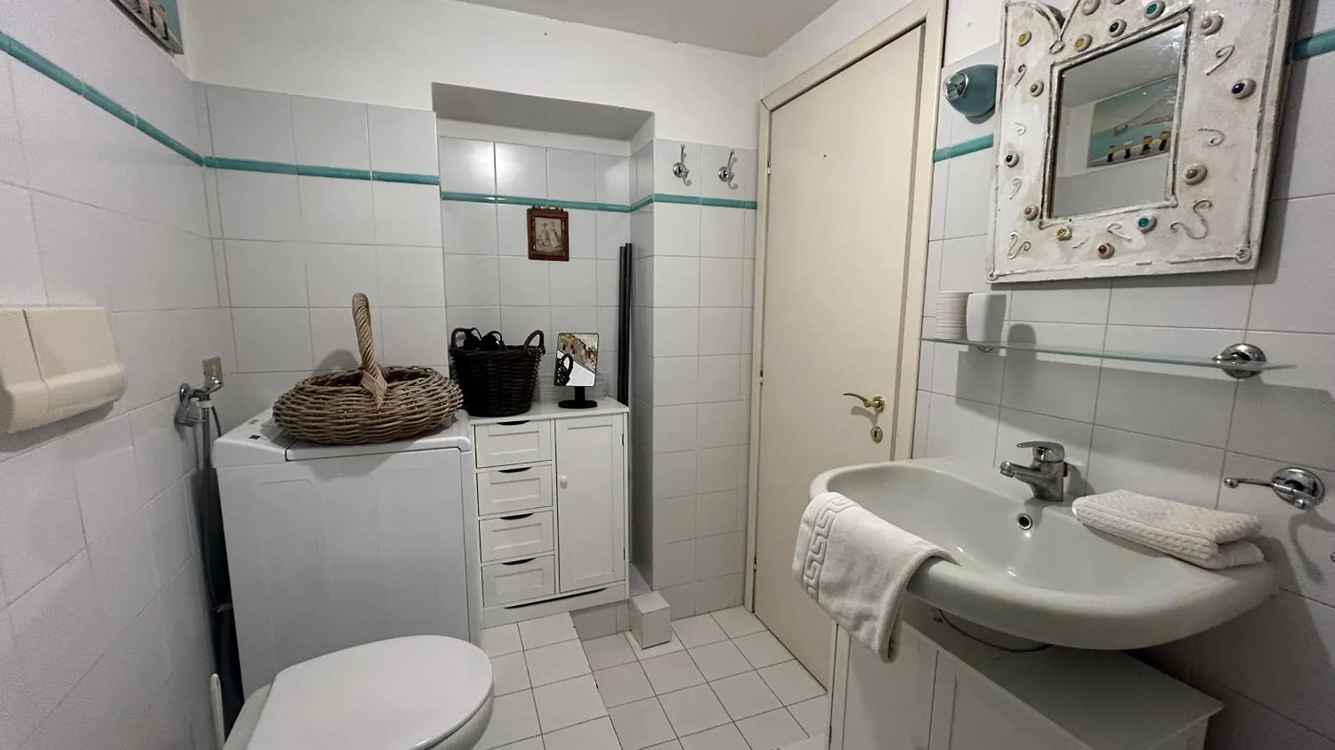 Casa Tiare, Artsy Apartment Zona Brera Moscova Milan