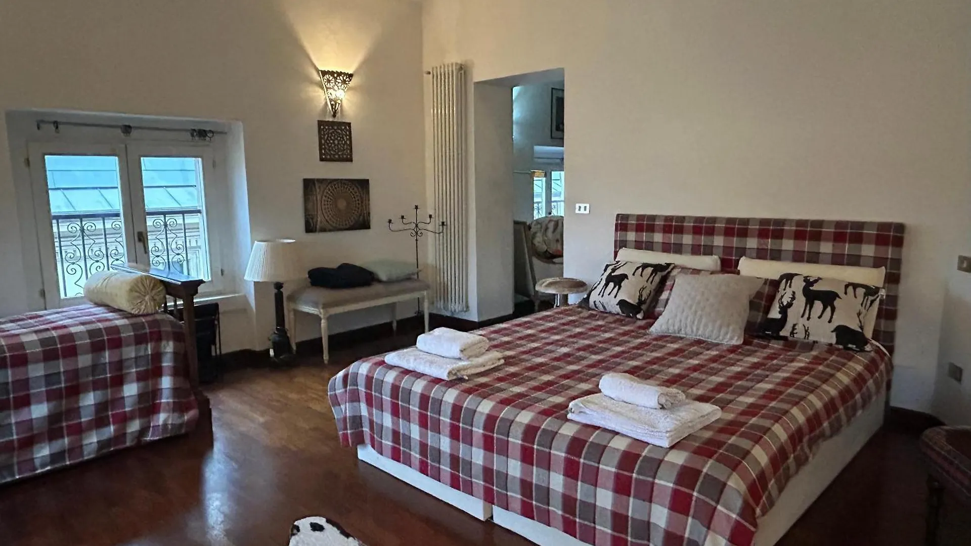 Casa Tiare, Artsy Apartment Zona Brera Moscova Milan 0*,